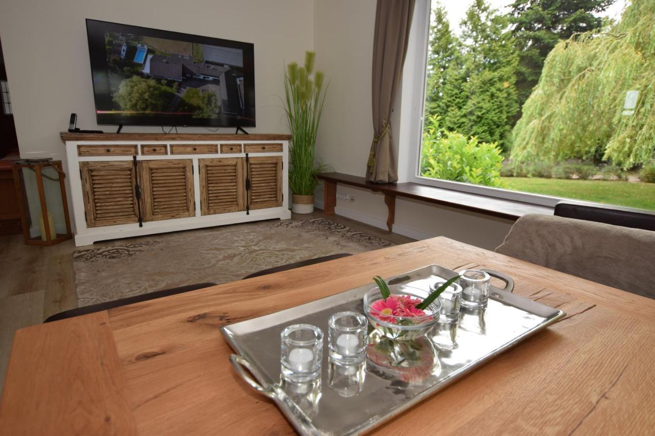 Landhaus Hideaway Mit Aussenpool, Sauna Und Kamin Bosau Eksteriør billede